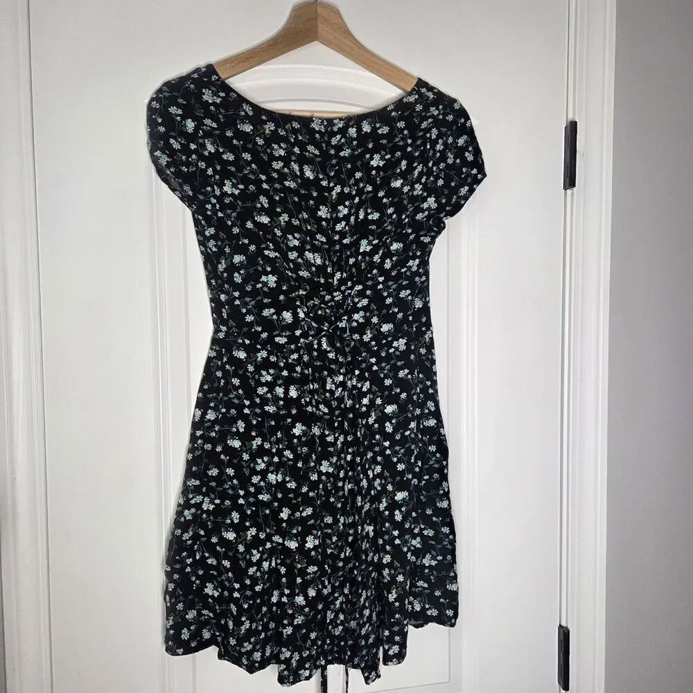 Mudd Juniors Mini Dress With Tie Back and Pockets Size Small - Picture 5 of 8